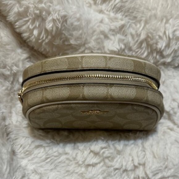 Coach Ellis Cosmetic Case - Picture 6 of 11